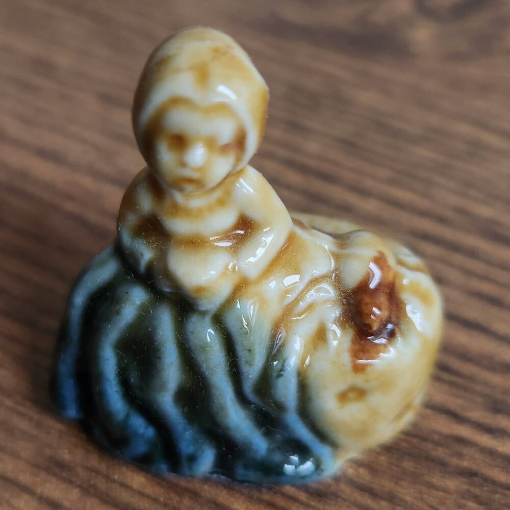 Vintage | Red Rose Tea Wade Whimsies: Miss Muffett 2/$10 or 5/$20